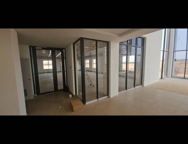 INDUSTRIAL PROPERTY TO RENT IN OLIFANTSFONTEIN